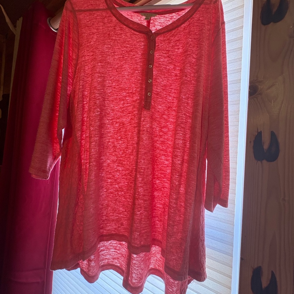 Women's Pink Button-Up Top